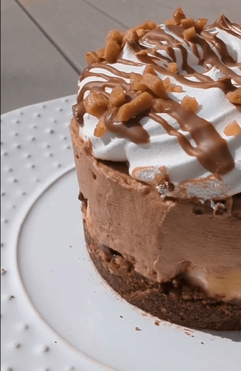 Chocolate Banana Meringue&nbsp;Cake