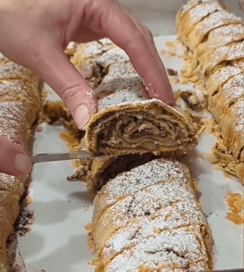 Date and Walnut&nbsp;Cake