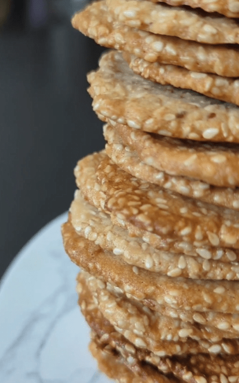 Sesame Crunchy Cookies