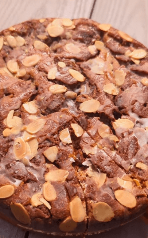 Almond – Cinnamon Coffee&nbsp;Cake