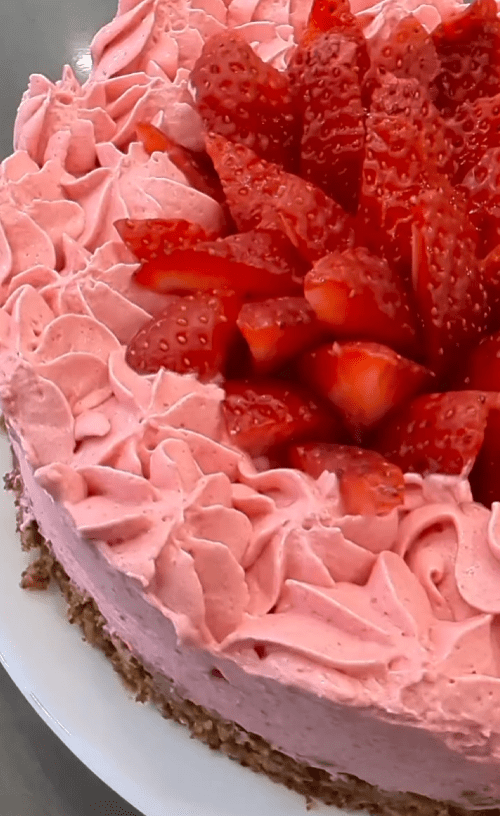 Mousse and Strawberry&nbsp;Cake