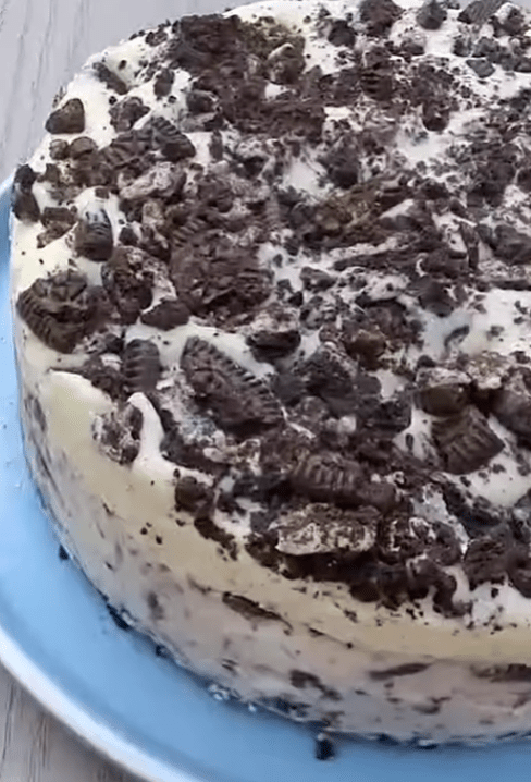 Oreo White Chocolate Ice Cream&nbsp;Cake